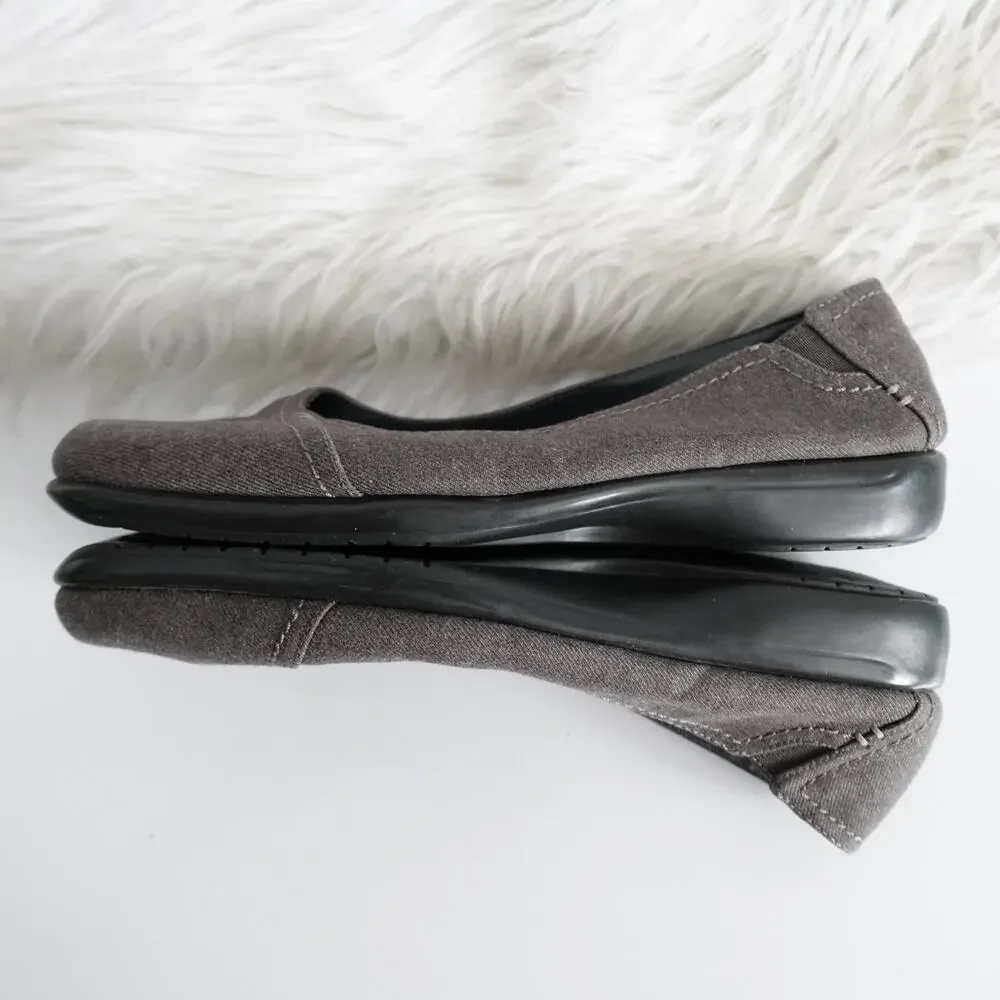 Vintage Aerosoles 90s Y2K Grey Square Toe Fabric Flats - Picture 4 of 9